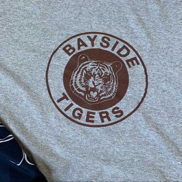 Gildan Bayside High School Tigers Gray T-Shirt XL - Picture 2 of 5